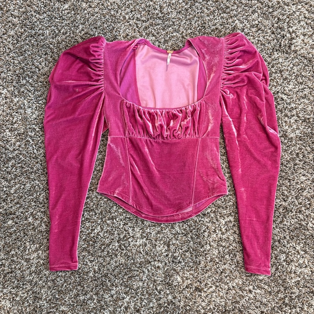 Free People Hold Me Velvet‎ Puff Sleeve Top Pink sz small